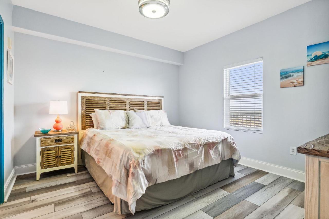 Eternal Waters At Laketown Wharf #1221 By Nautical Properties Vacation Rentals Panama City Beach Extérieur photo