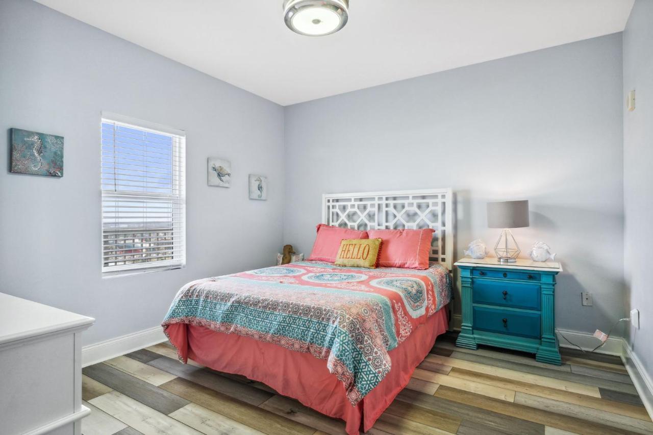 Eternal Waters At Laketown Wharf #1221 By Nautical Properties Vacation Rentals Panama City Beach Extérieur photo
